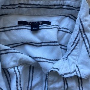 Tahari button down blouse